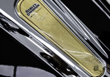 CVO Road Glide™ Limited 120th Anniversary